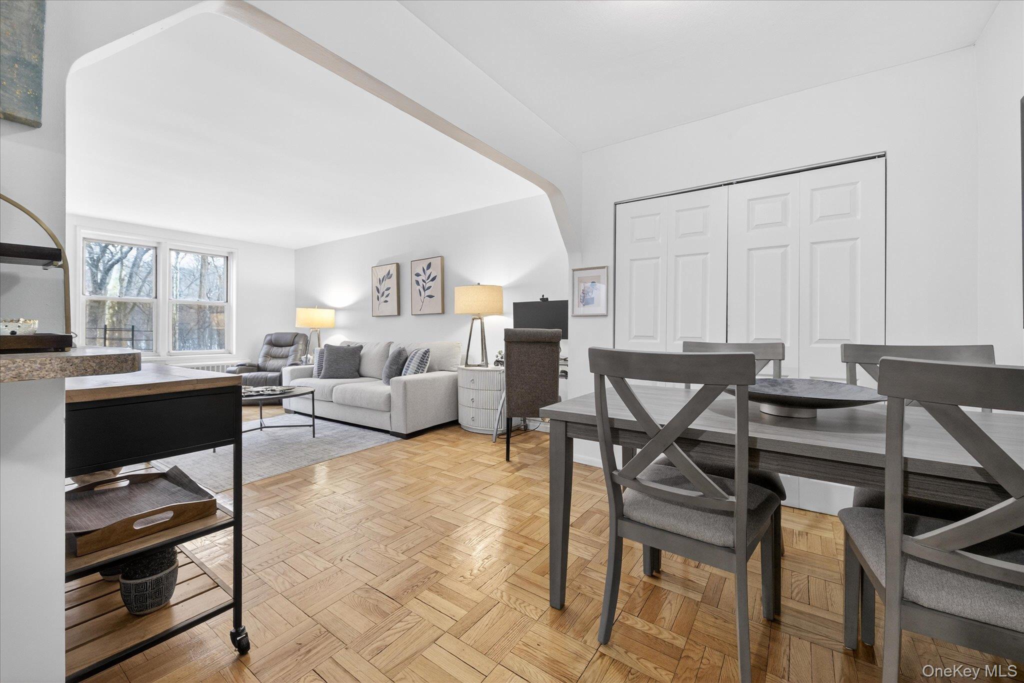6535 Broadway Unit: 1G