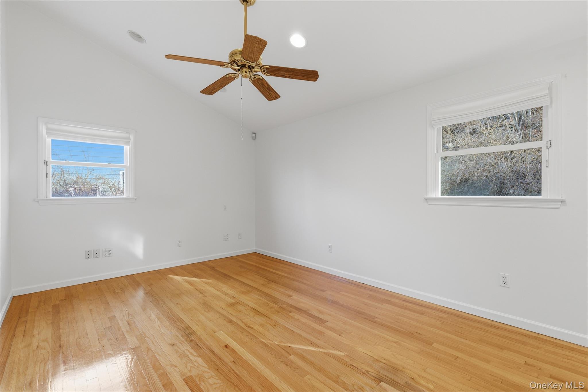 20 N Washington Avenue