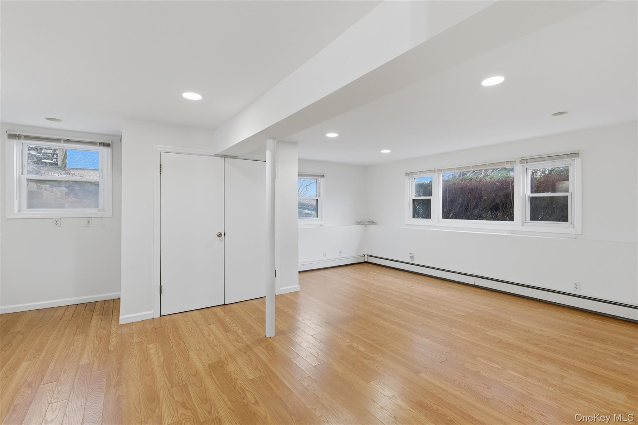 20 N Washington Avenue