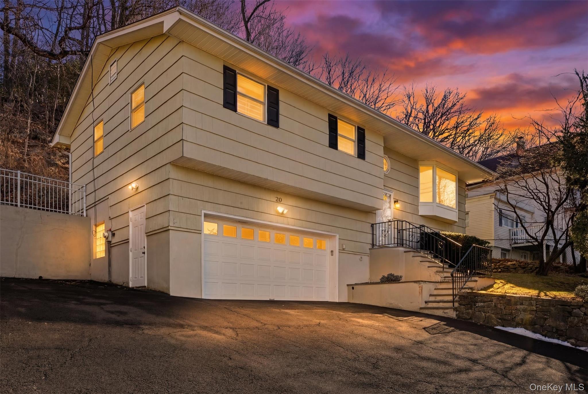 20 N Washington Avenue