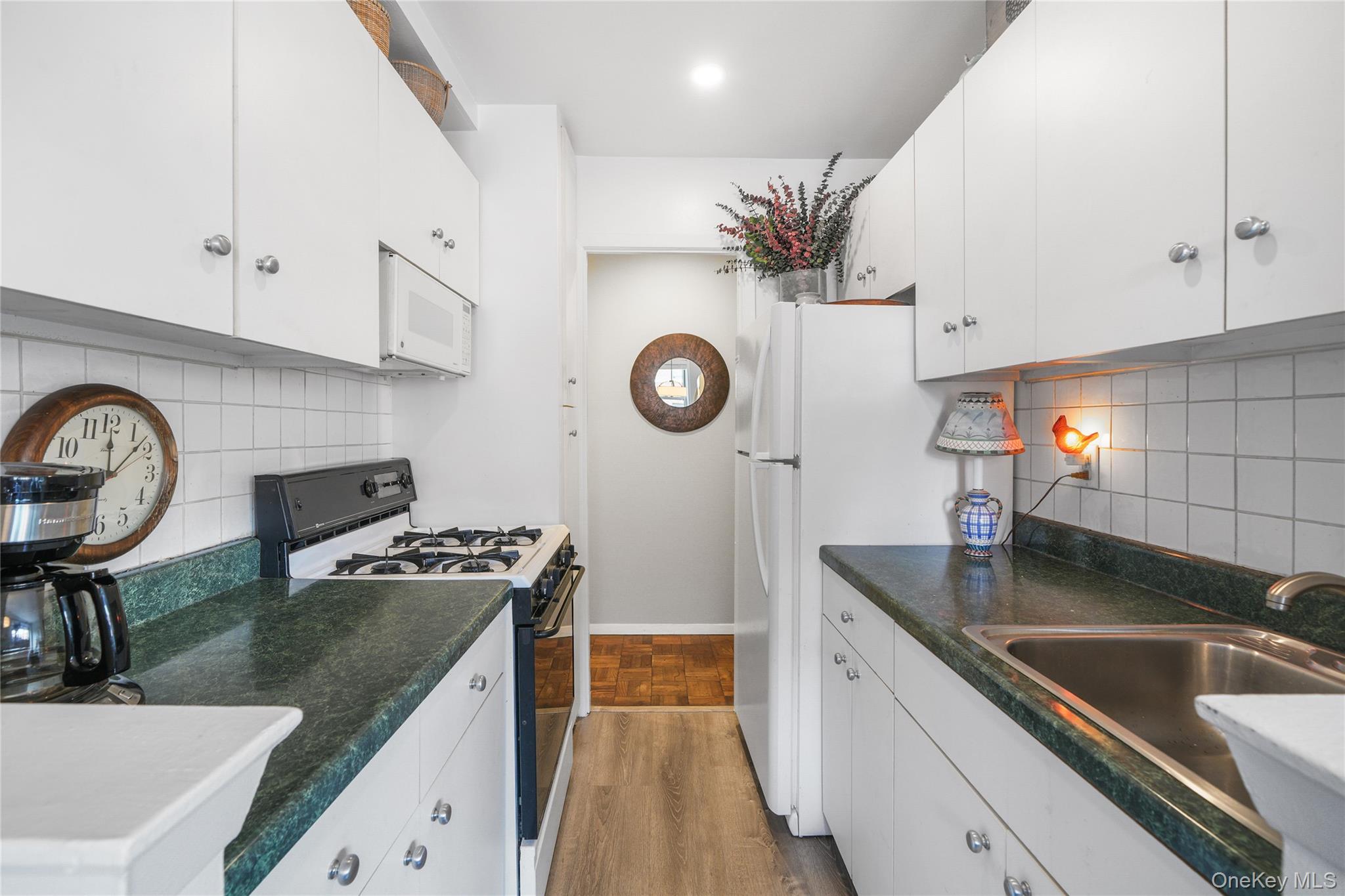 33 Barker Avenue Unit: 7B