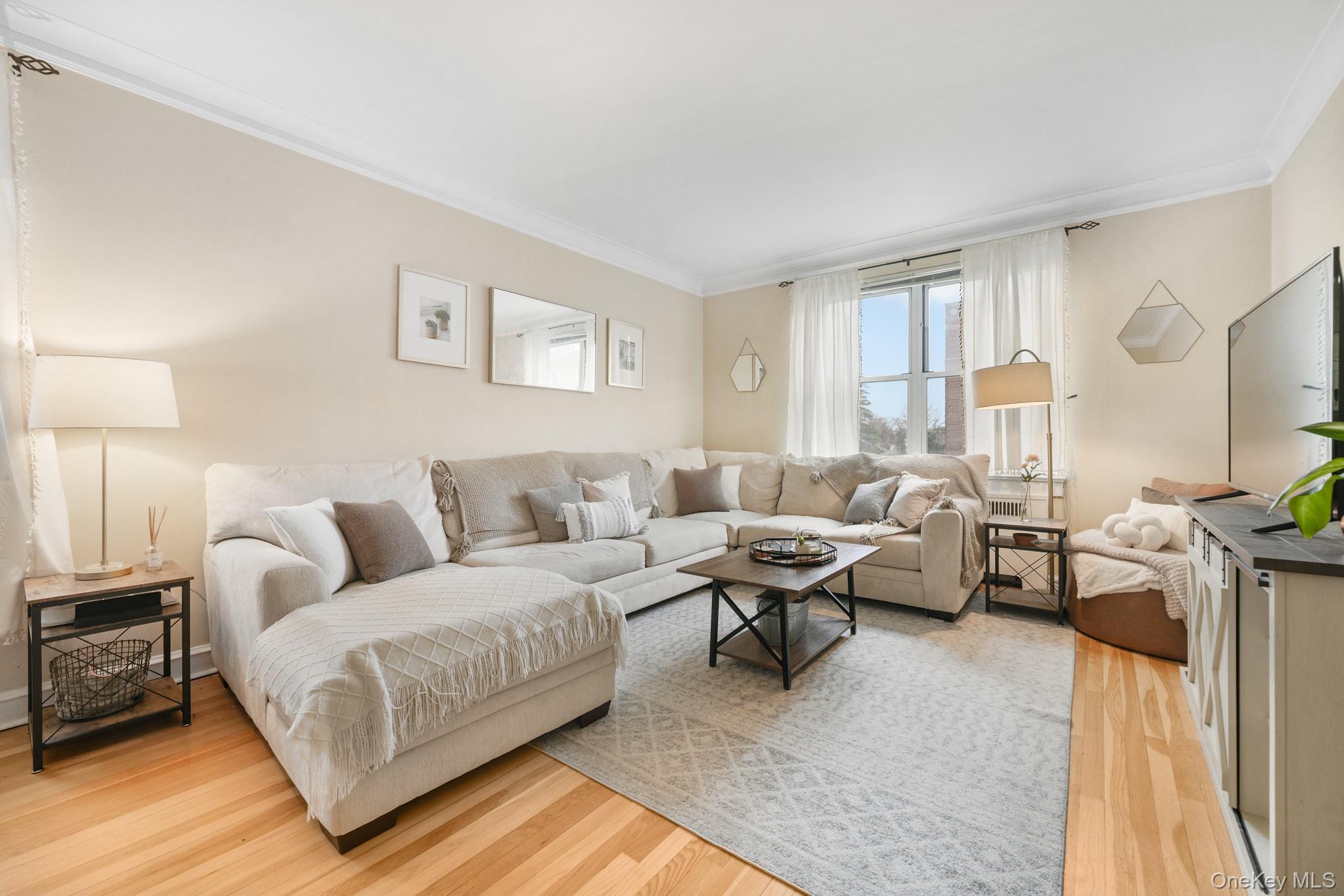 90 Bryant Avenue Unit: 5B - Forrest