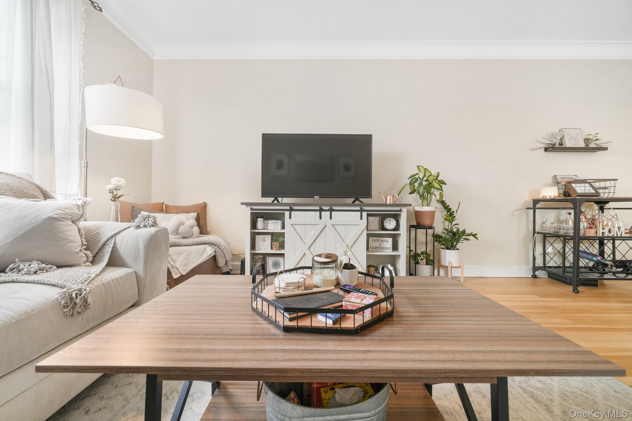 90 Bryant Avenue Unit: 5B - Forrest