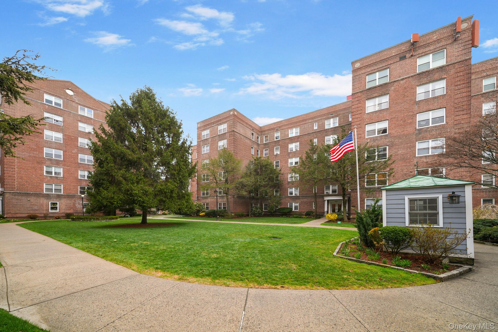 90 Bryant Avenue Unit: 5B - Forrest