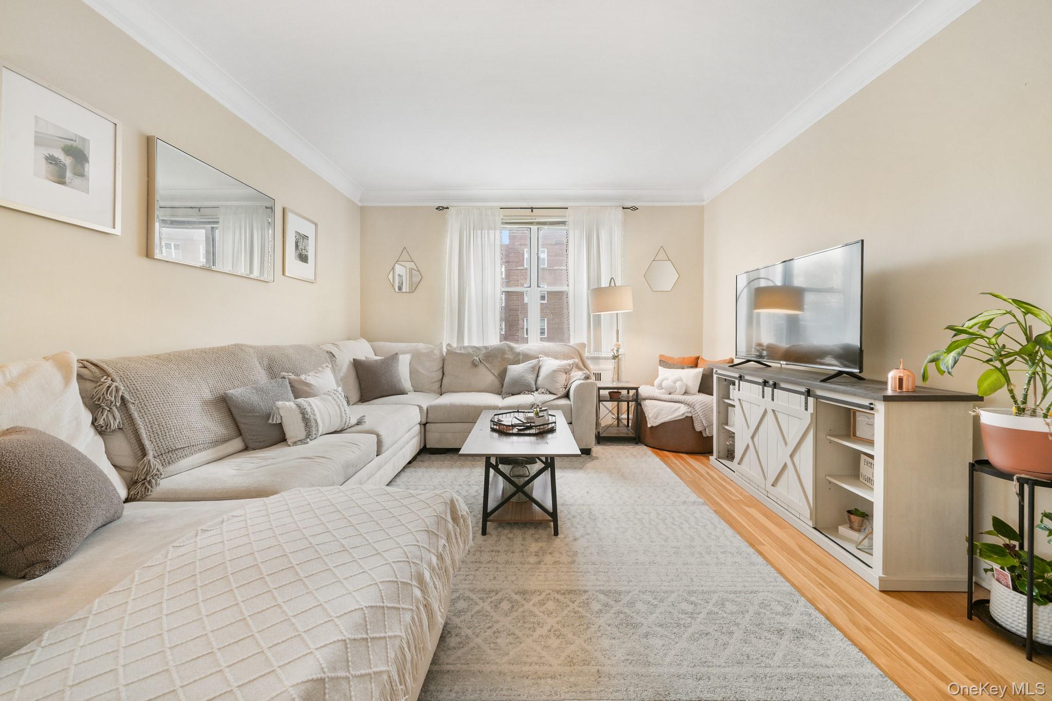 90 Bryant Avenue Unit: 5B - Forrest