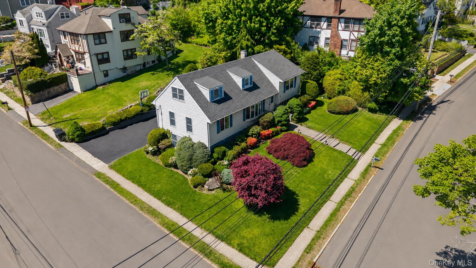 9 White Plains Avenue