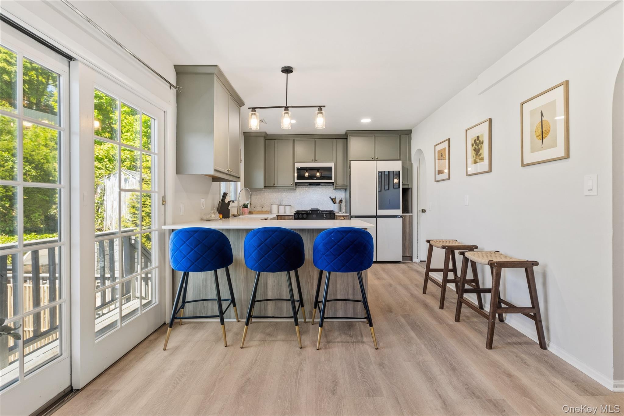 9 White Plains Avenue