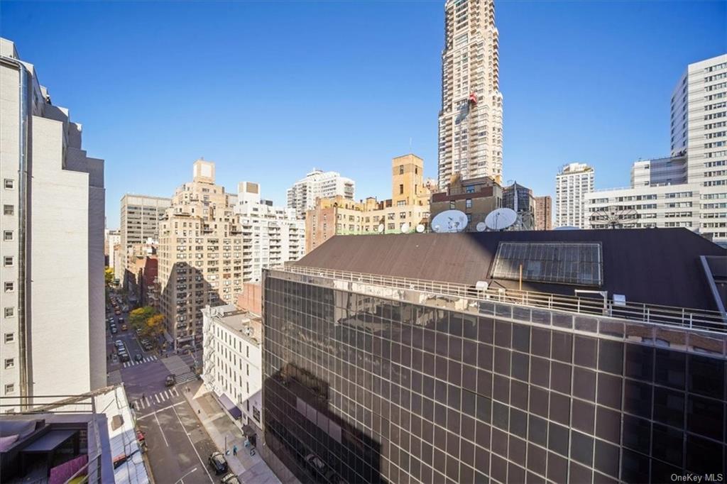 220 E 67th Street Unit: 7F