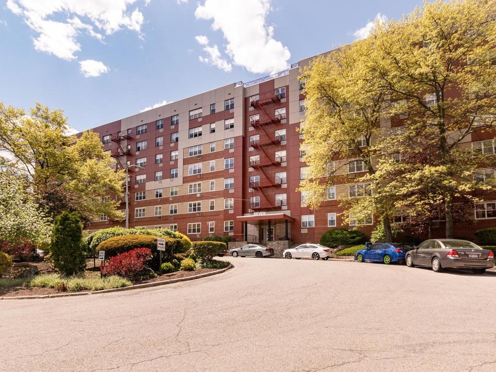 7 Balint Drive Unit: 217