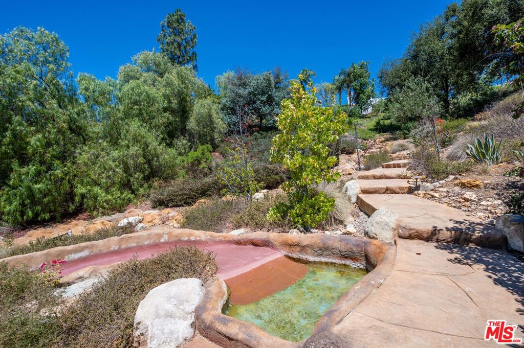 1090 Vista Ridge Lane