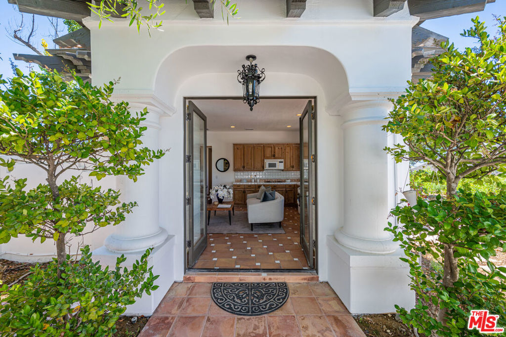 1090 Vista Ridge Lane