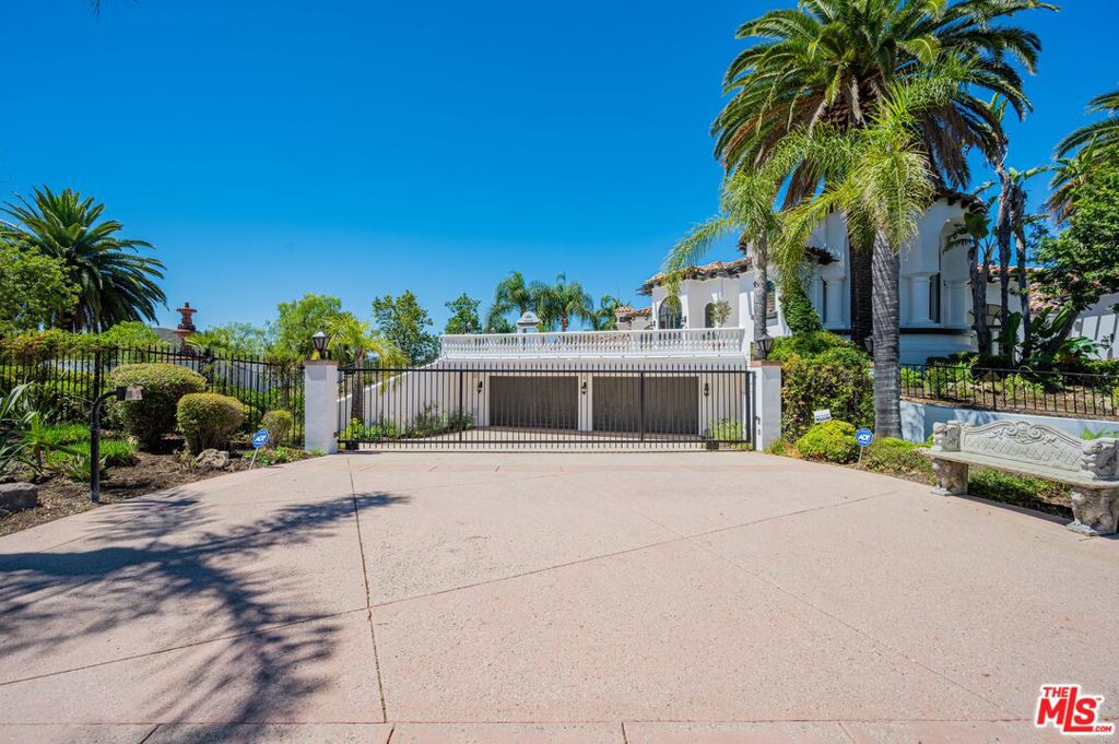 1090 Vista Ridge Lane