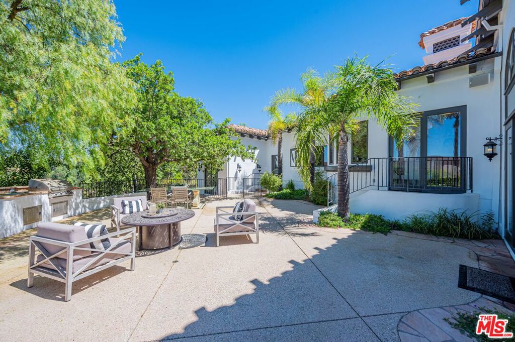 1090 Vista Ridge Lane