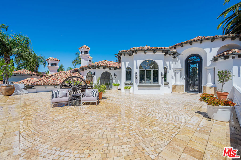 1090 Vista Ridge Lane