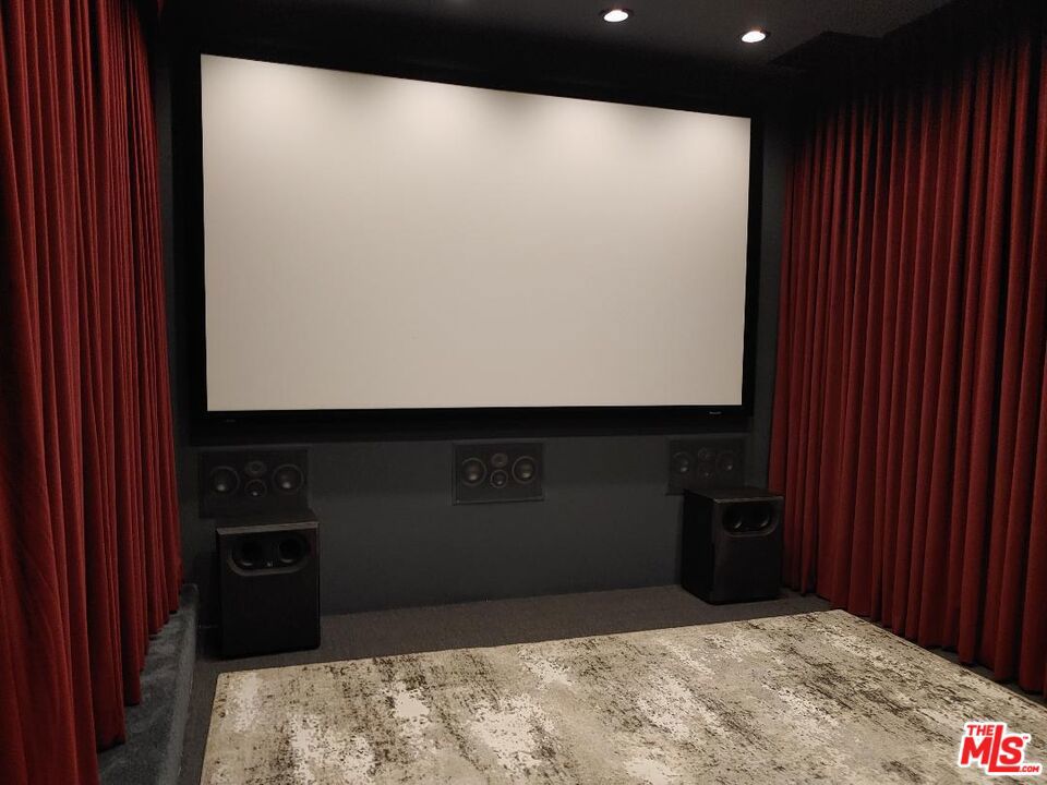 1090 Vista Ridge Lane