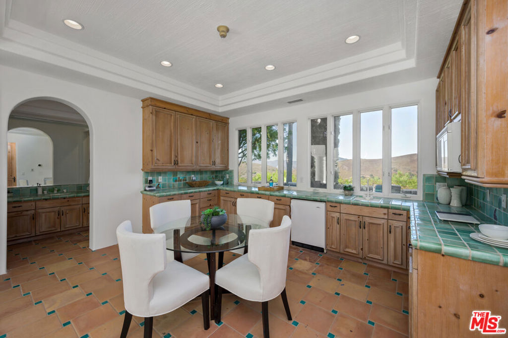 1090 Vista Ridge Lane