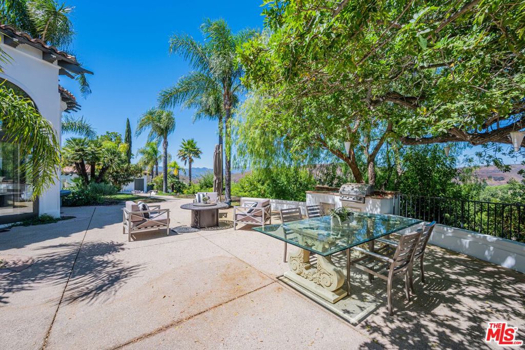 1090 Vista Ridge Lane