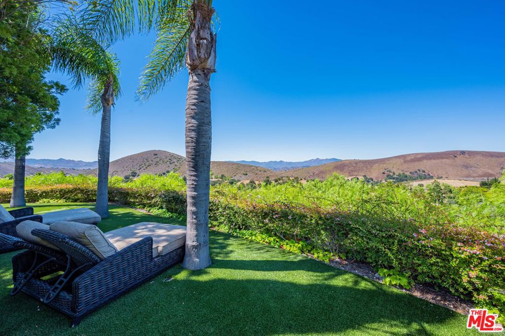 1090 Vista Ridge Lane