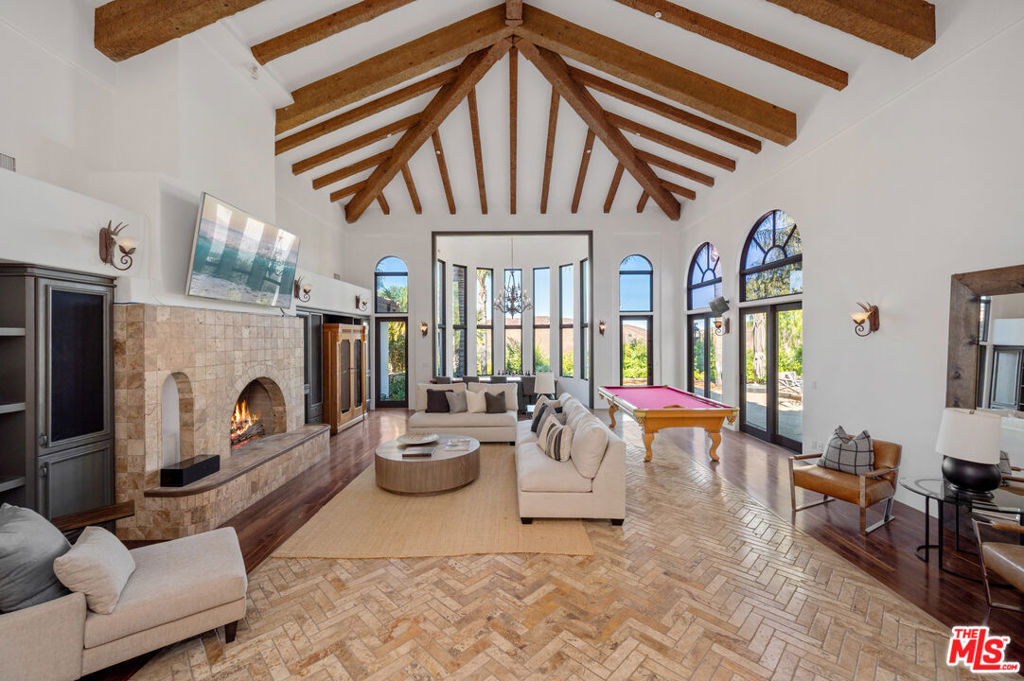 1090 Vista Ridge Lane