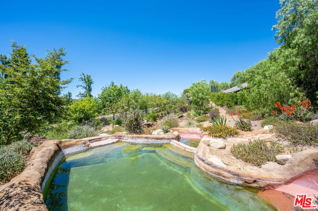 1090 Vista Ridge Lane