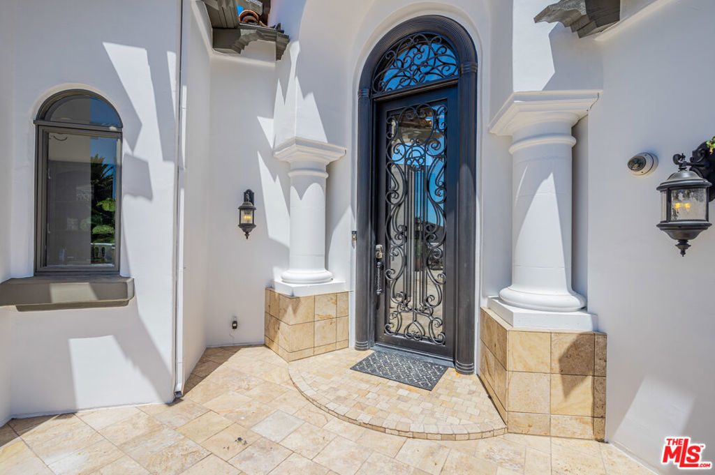 1090 Vista Ridge Lane