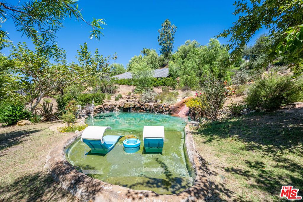 1090 Vista Ridge Lane