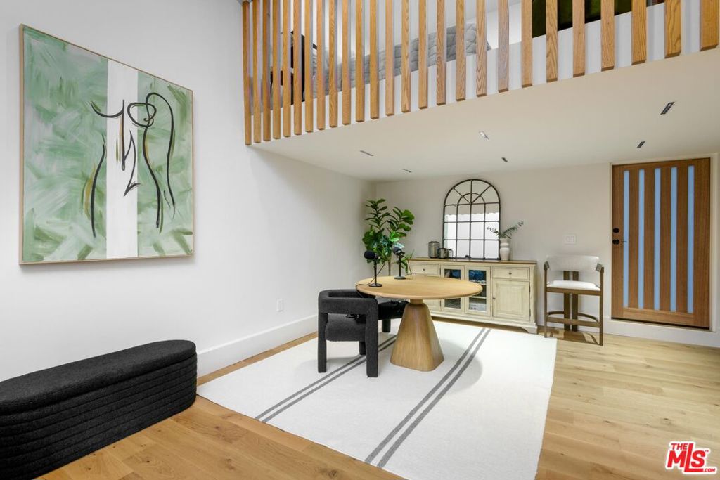 3375 Coldwater Canyon Avenue