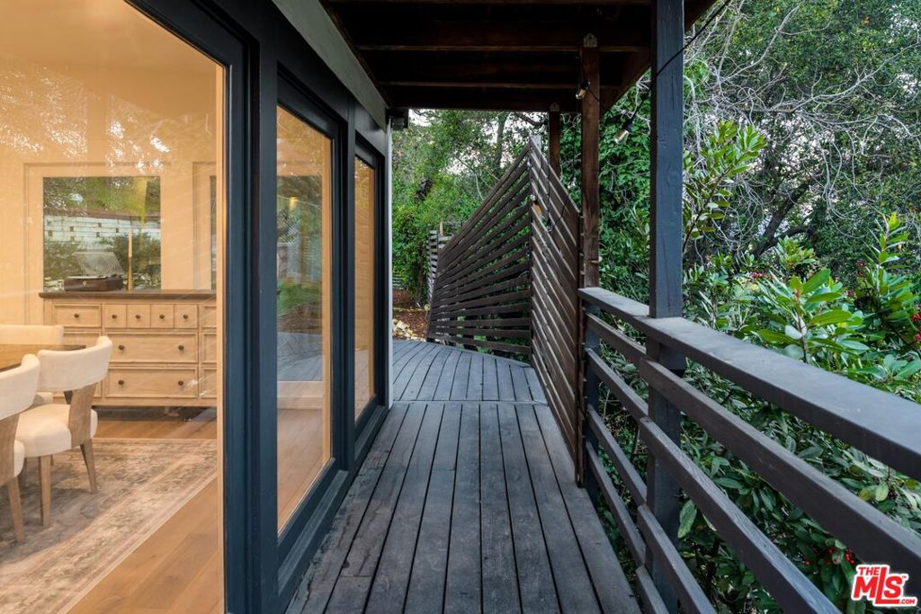 3375 Coldwater Canyon Avenue