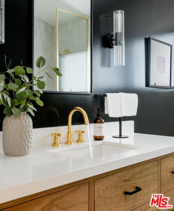 3375 Coldwater Canyon Avenue