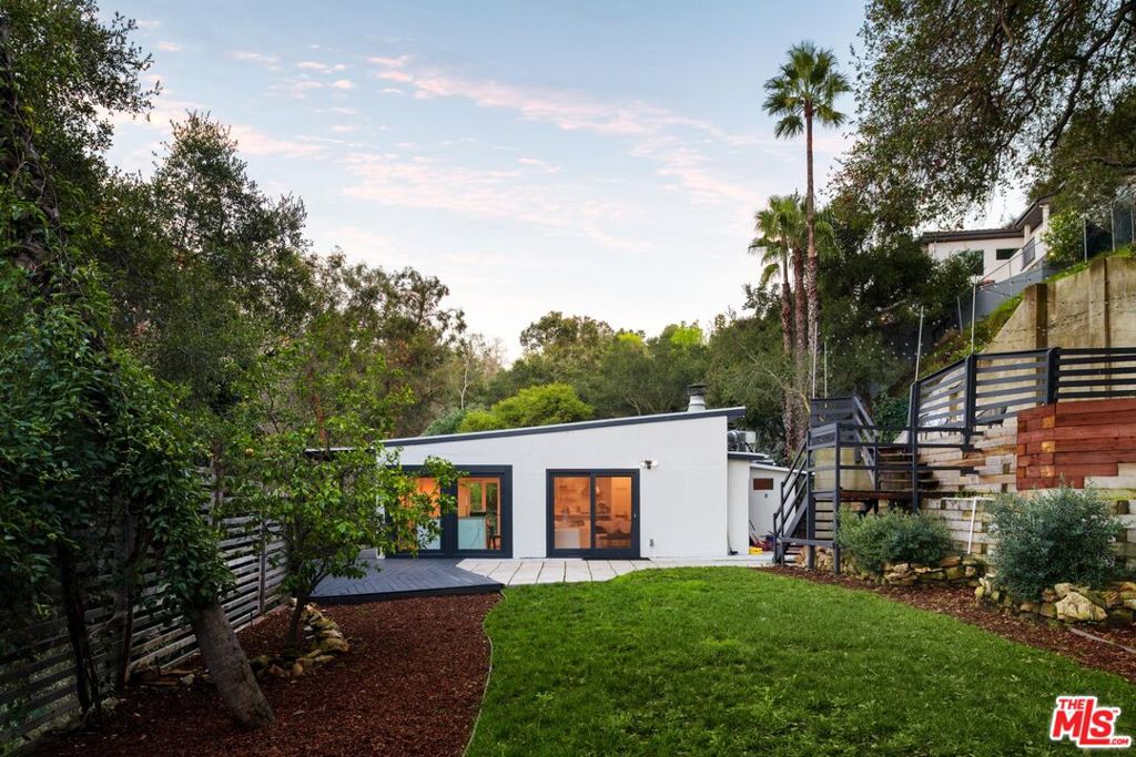 3375 Coldwater Canyon Avenue