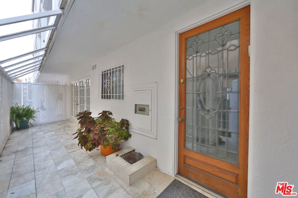 11912 Gorham Avenue 1