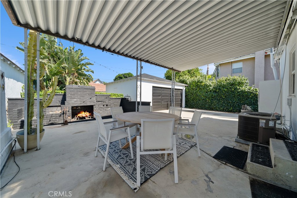 1330 N Lincoln Street