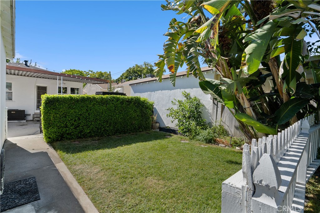 1330 N Lincoln Street