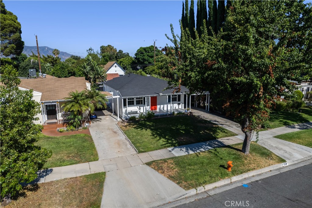 1330 N Lincoln Street