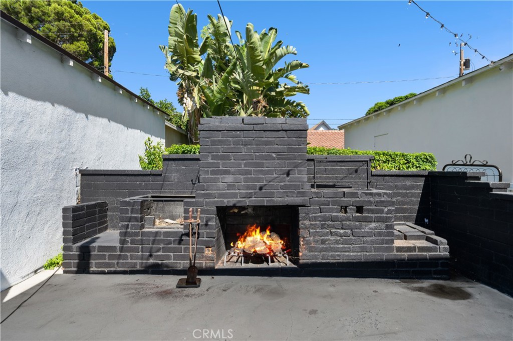 1330 N Lincoln Street