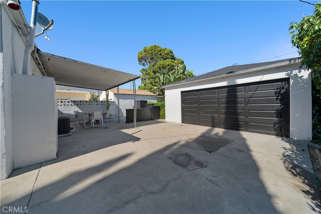 1330 N Lincoln Street