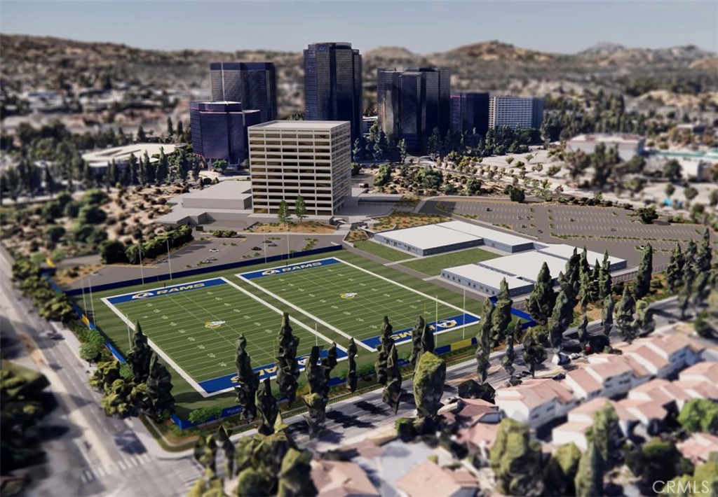 5550 Owensmouth Ave 210