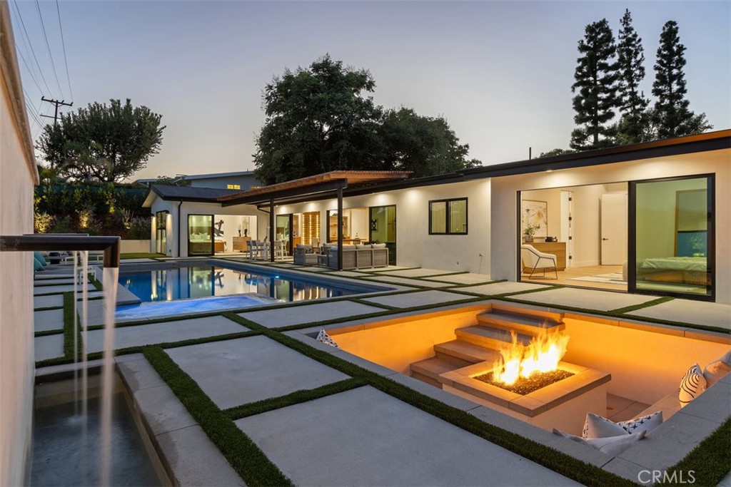 23732 Ladrillo Street