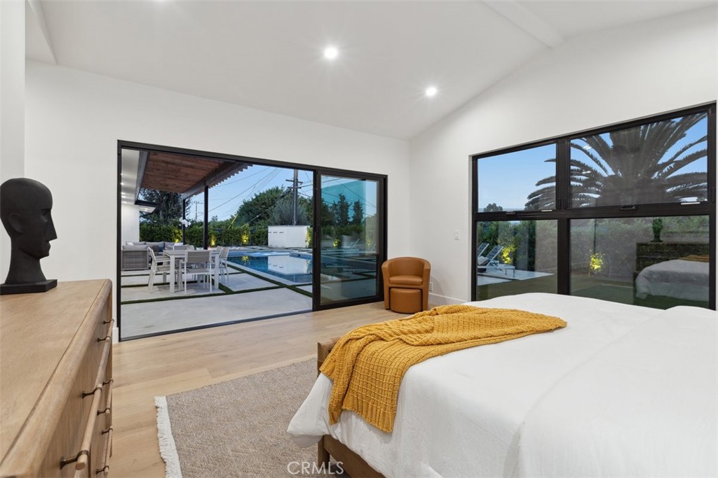 23732 Ladrillo Street