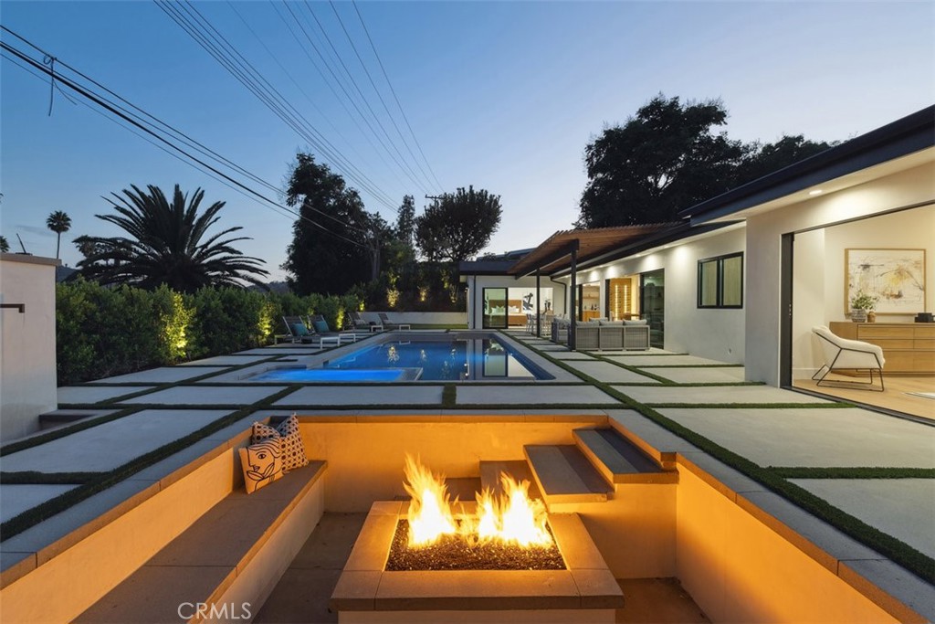 23732 Ladrillo Street