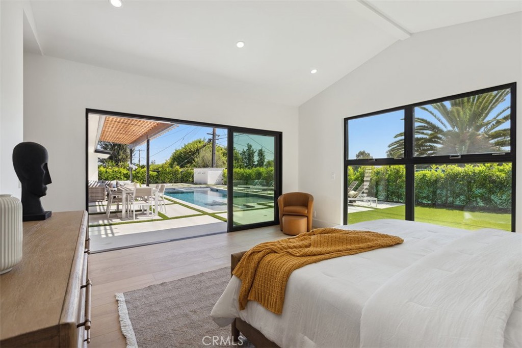 23732 Ladrillo Street