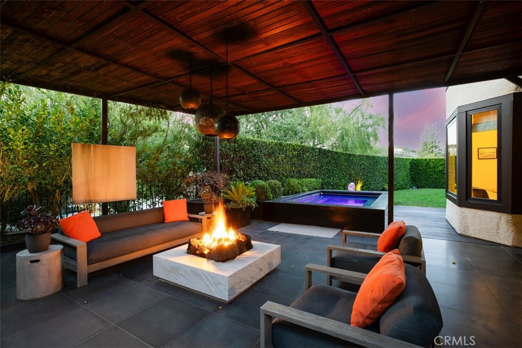 2514 Sandycreek Drive