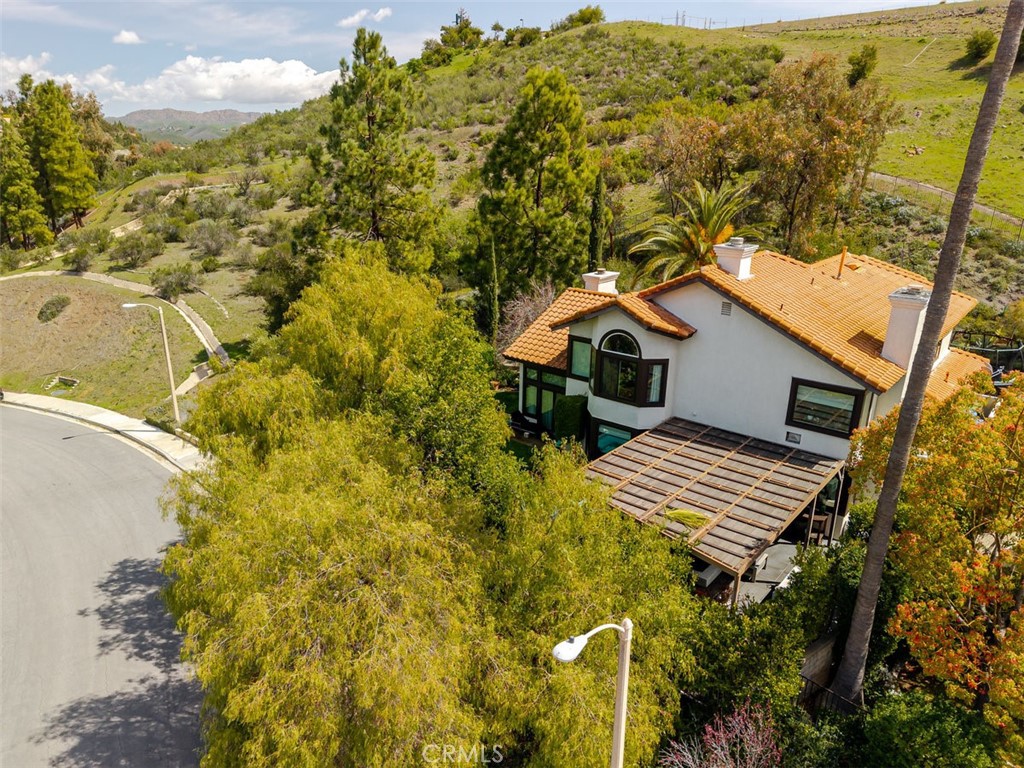 2514 Sandycreek Drive