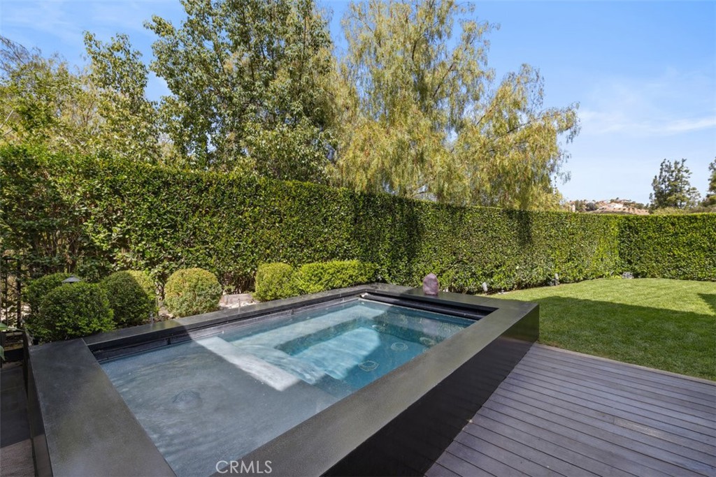 2514 Sandycreek Drive