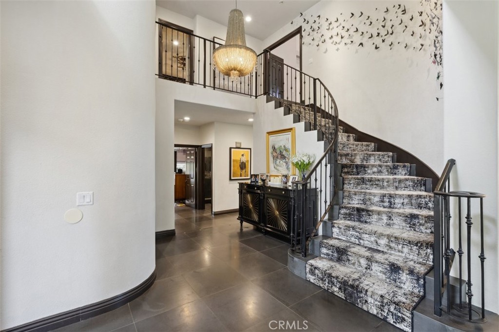 2514 Sandycreek Drive