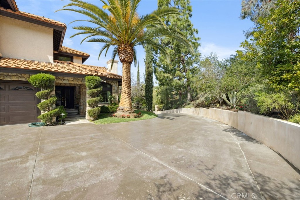 2514 Sandycreek Drive