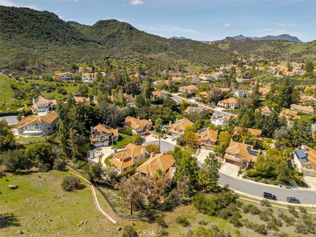 2514 Sandycreek Drive