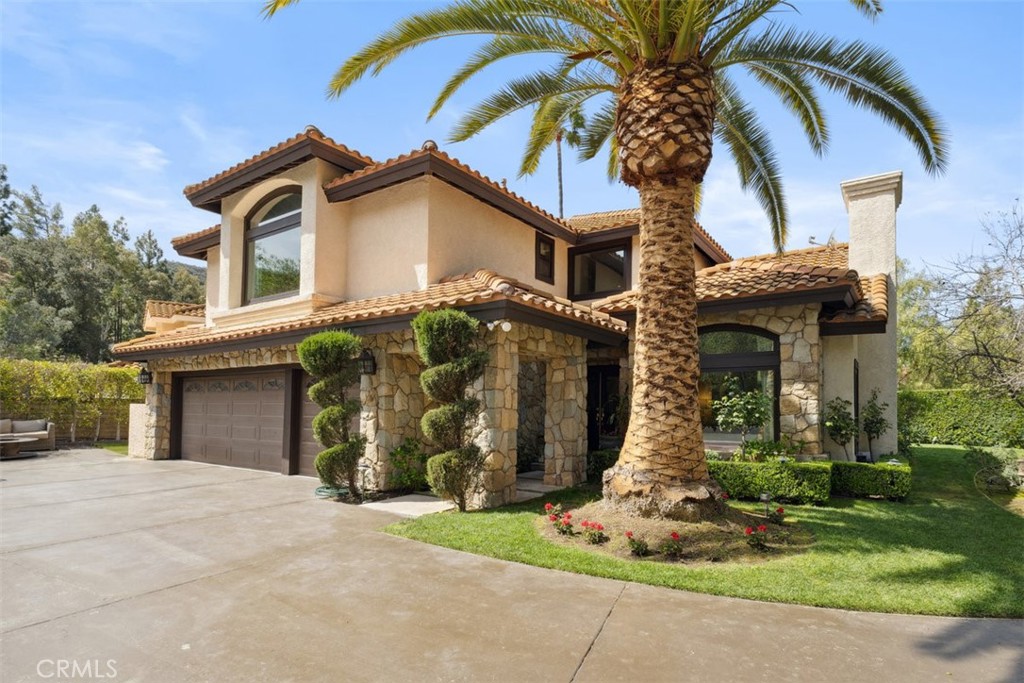 2514 Sandycreek Drive