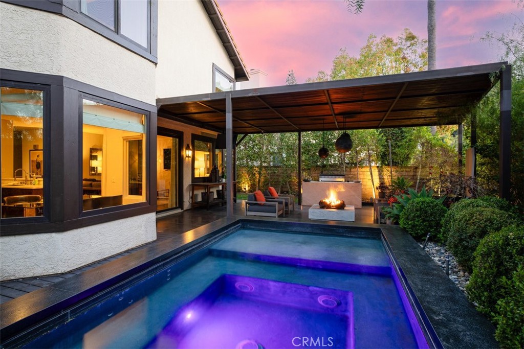 2514 Sandycreek Drive