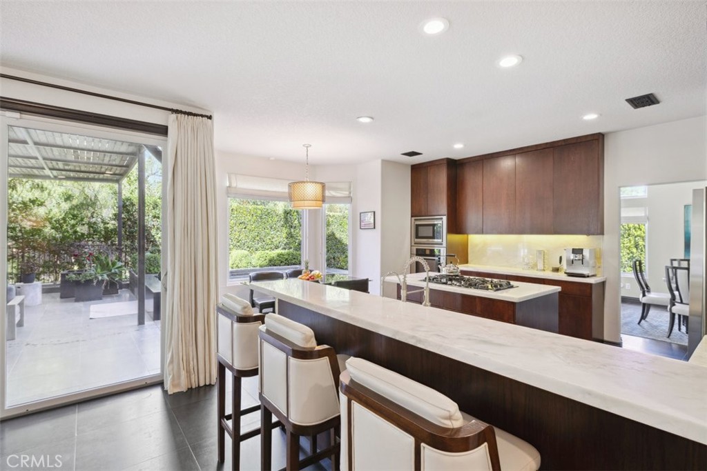 2514 Sandycreek Drive